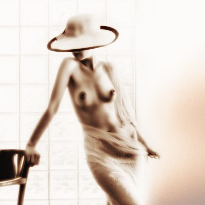 Nüdizm, Vücut Estetiği ve Fototerapi, Şapkalı Kadınlar Serisi, No2 | Mustafa Turgut